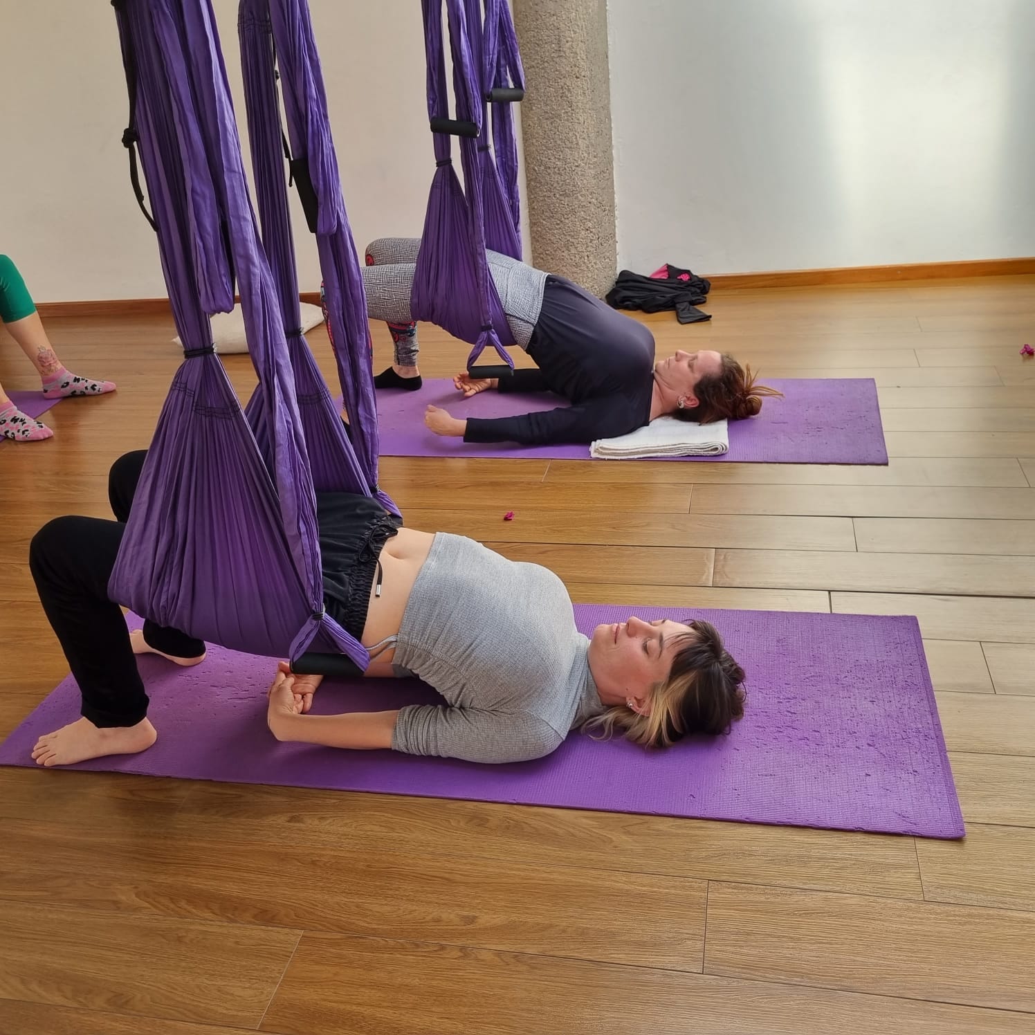 Aero Yoga en Escuela de Yoga y Ayurveda Sadhana